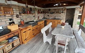 Gyoengyvirag Apartman Delux